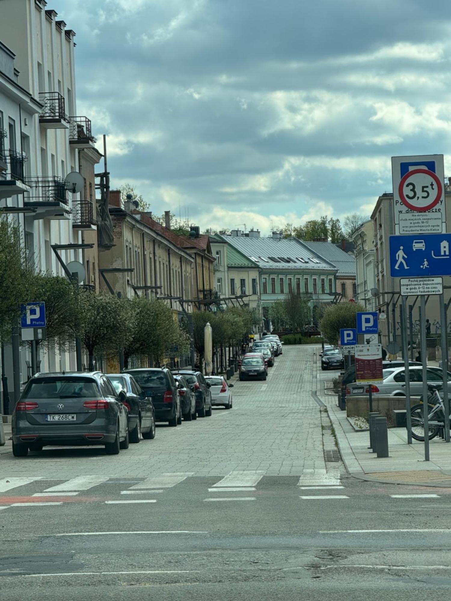 Smart Central Stay 2, Rynek, Sienkiewicza 24-Hour Check-In Zameldowanie Calodobowe Kielce Exterior photo